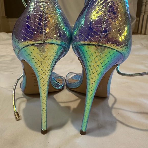 ALDO Womens Holographic Mermaid VAYCIA Ankle Strap Stiletto Heels (New) Size 8 - Picture 4 of 7
